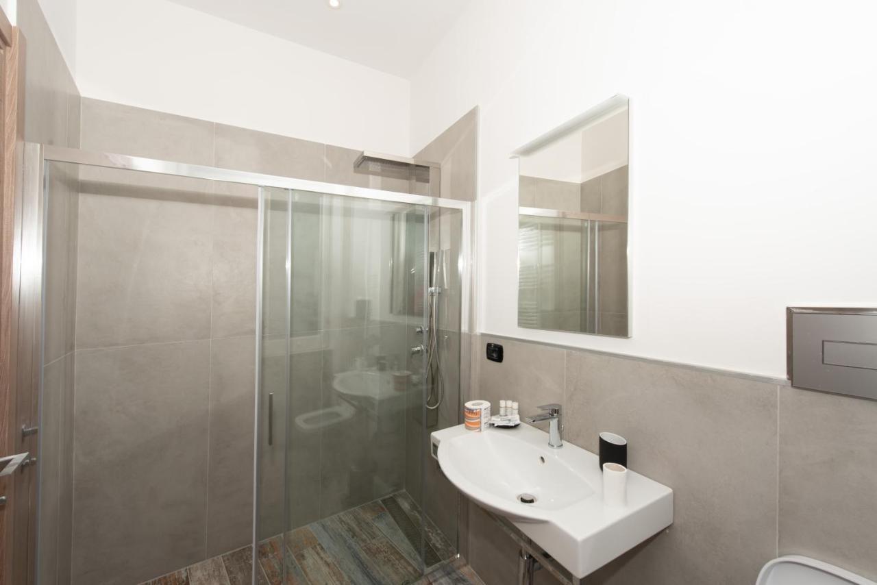 Urban Rooms ซาแลร์โน ภายนอก รูปภาพ